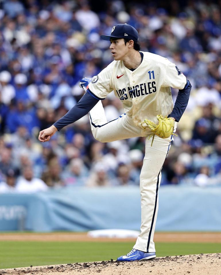 　カブス戦に先発し、５回０／３を４失点で今季初勝利を挙げた佐々木（共同）