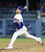 マーリンズ戦に先発した山本（共同）