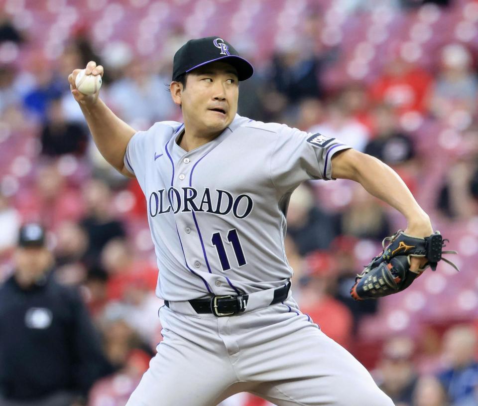 先発し、５回１／３を投げ４安打無失点で３勝目を挙げた菅野（ゲッティ＝共同）