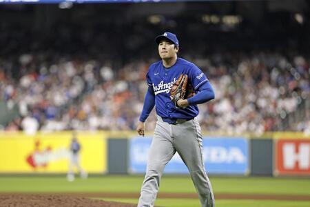 　アストロズ戦に先発登板し、７回を投げ終えたドジャース・大谷＝ヒューストン（共同）
