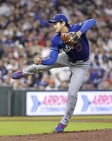　アストロズ戦に先発登板したドジャース・大谷＝ヒューストン（共同）
