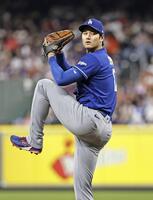 　アストロズ戦に先発登板したドジャース・大谷。７回を４安打２失点と好投したが２敗目を喫した＝ヒューストン（共同）