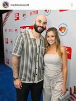スコット夫妻。妻・マディーさんのインスタグラム（ｍａｄｄｉｅｅｅｓｃｏｔｔ）より