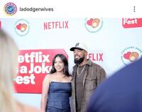 イベントに参加したＴ・ヘルナンデス夫妻。ドジャーワイブスのインスタグラム（ｌａｄｏｄｇｅｒｗｉｖｅｓ）より