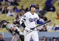 　ジャイアンツ戦の９回、空振り三振に倒れたドジャース・大谷＝ロサンゼルス（共同）