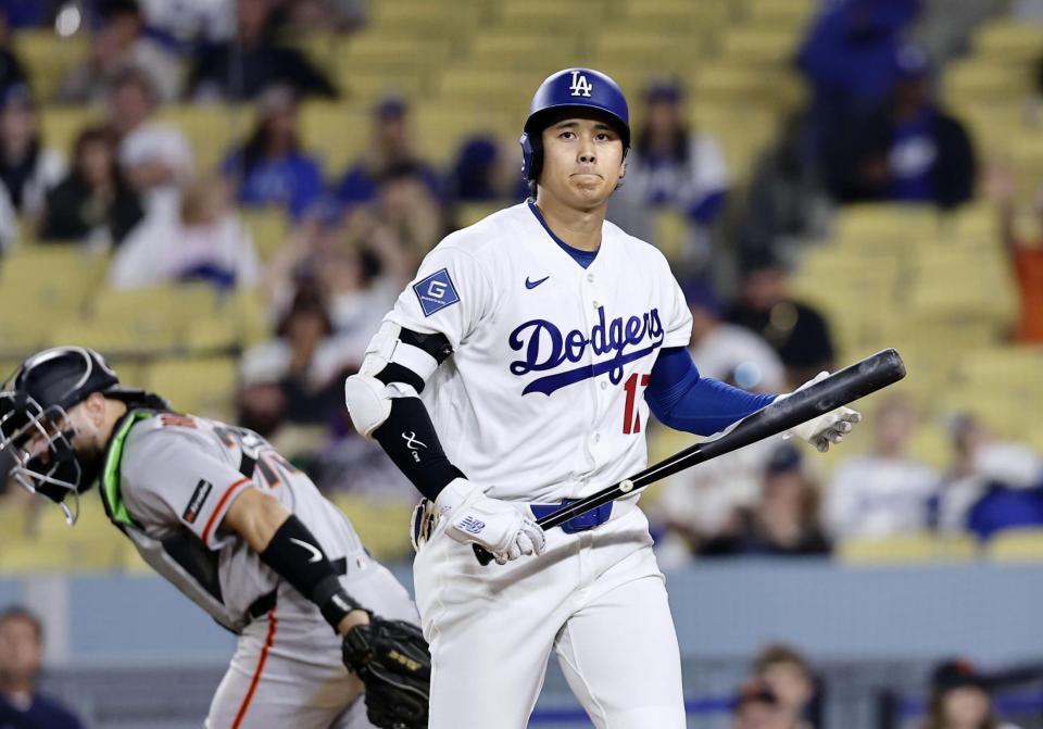 　ジャイアンツ戦の９回、空振り三振に倒れたドジャース・大谷＝ロサンゼルス（共同）