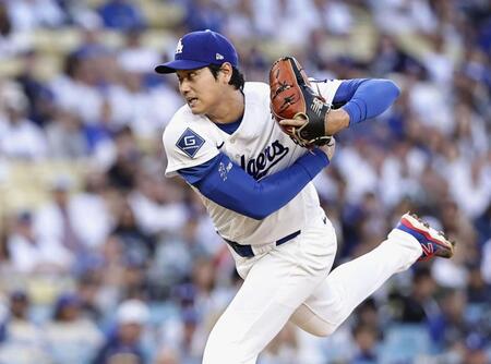 先発登板した大谷（共同）