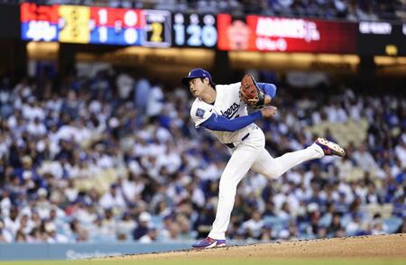 先発登板した大谷（共同）