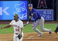 　エンゼルス戦の６回、二ゴロに倒れたドジャース・大谷＝アナハイム（共同）