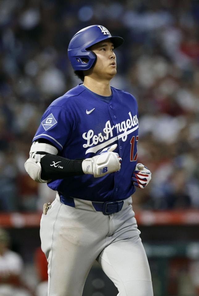 　エンゼルス戦の６回、二ゴロに倒れたドジャース・大谷＝アナハイム（共同）