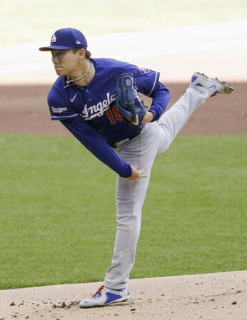 ブルワーズ戦に先発し、７回を７安打１失点で４勝目を挙げたドジャース・山本（共同）
