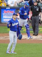 　ブルワーズ戦の４回、ピンチでフリリックを遊ゴロに仕留めたドジャース・山本＝ミルウォーキー（共同）