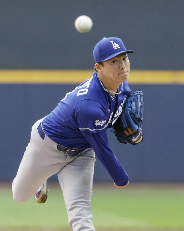 　ブルワーズ戦に先発し、７回を７安打１失点で４勝目を挙げたドジャース・山本＝ミルウォーキー（共同）