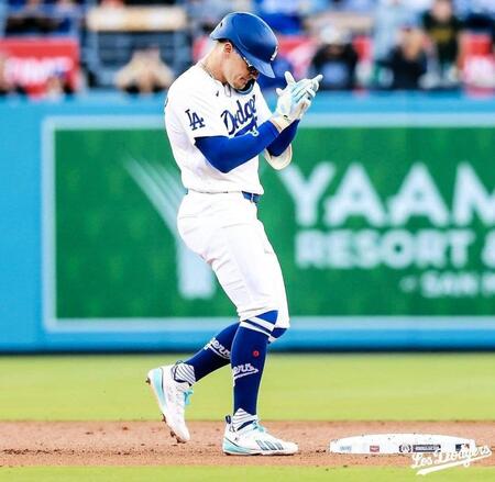 　３回、左翼線へ適時二塁打を放ったキケ・ヘルナンデス（ロサンゼルス・ドジャース提供）
