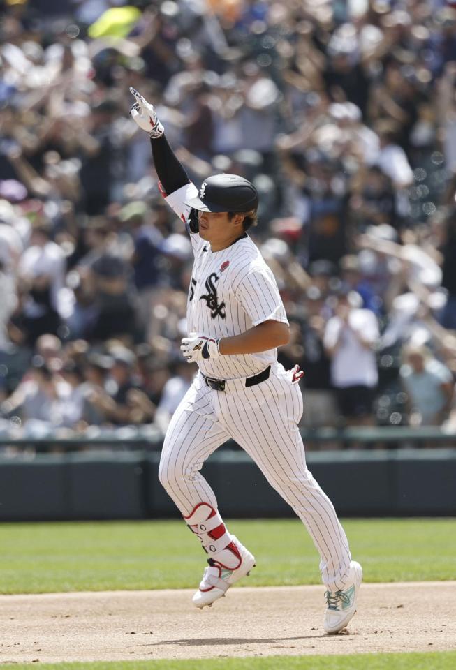村上宗隆、8戦ぶり18号同点ソロ ア・リーグ単独トップ再浮上 157