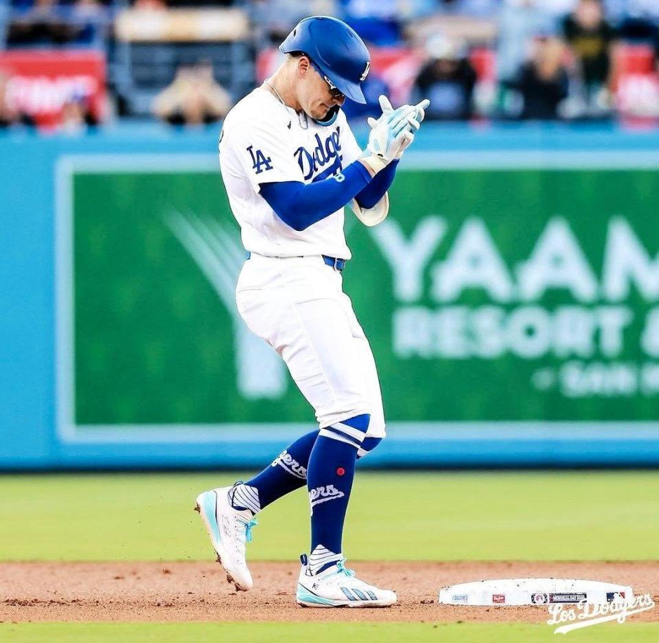 　３回、左翼線へ適時二塁打を放ったキケ・ヘルナンデス（ロサンゼルス・ドジャース提供）
