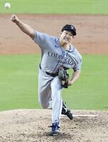 　ドジャース戦に先発したロッキーズ・菅野＝ロサンゼルス（共同）