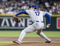 先発登板した大谷（共同）