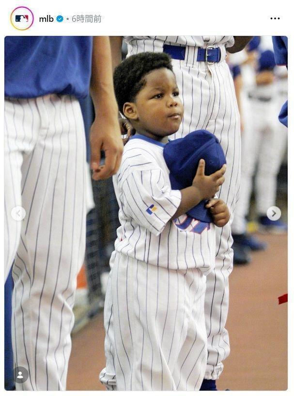 幼少期のゲレーロ。ＭＬＢ公式インスタグラム）ｍｌｂ）より