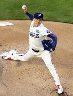 　エンゼルス戦に先発し、８回１失点で６勝目を挙げたドジャース・山本＝ロサンゼルス（共同）