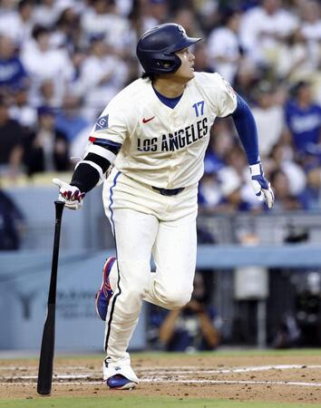 １回、この回２度目の打席で１１号２ランを放った大谷（提供・共同通信社）