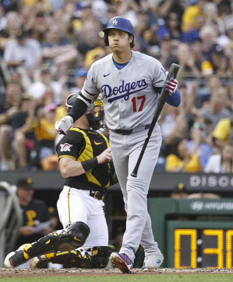 　パイレーツ戦の３回、空振り三振に倒れたドジャース・大谷＝ピッツバーグ（共同）