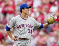 　復帰登板となったレッズ戦の１回、スチュワートに先制３ランを浴びたメッツ・千賀＝シンシナティ（ゲッティ＝共同）