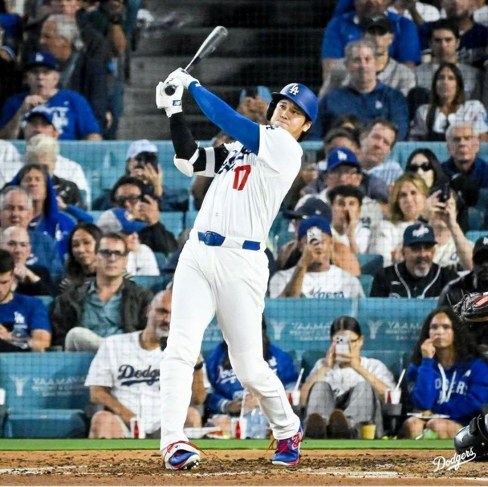 ６回、１５号ソロを放った大谷（ロサンゼルス・ドジャース提供）