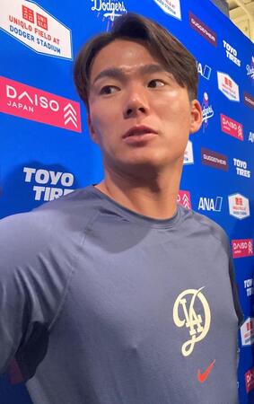 試合後に取材に応じる山本（撮影・小林信行）