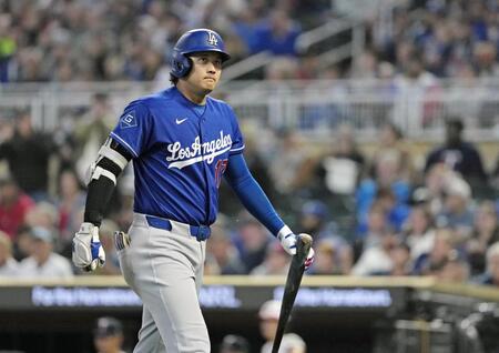 　ツインズ戦の７回、空振り三振に倒れたドジャース・大谷＝ミネアポリス（共同）
