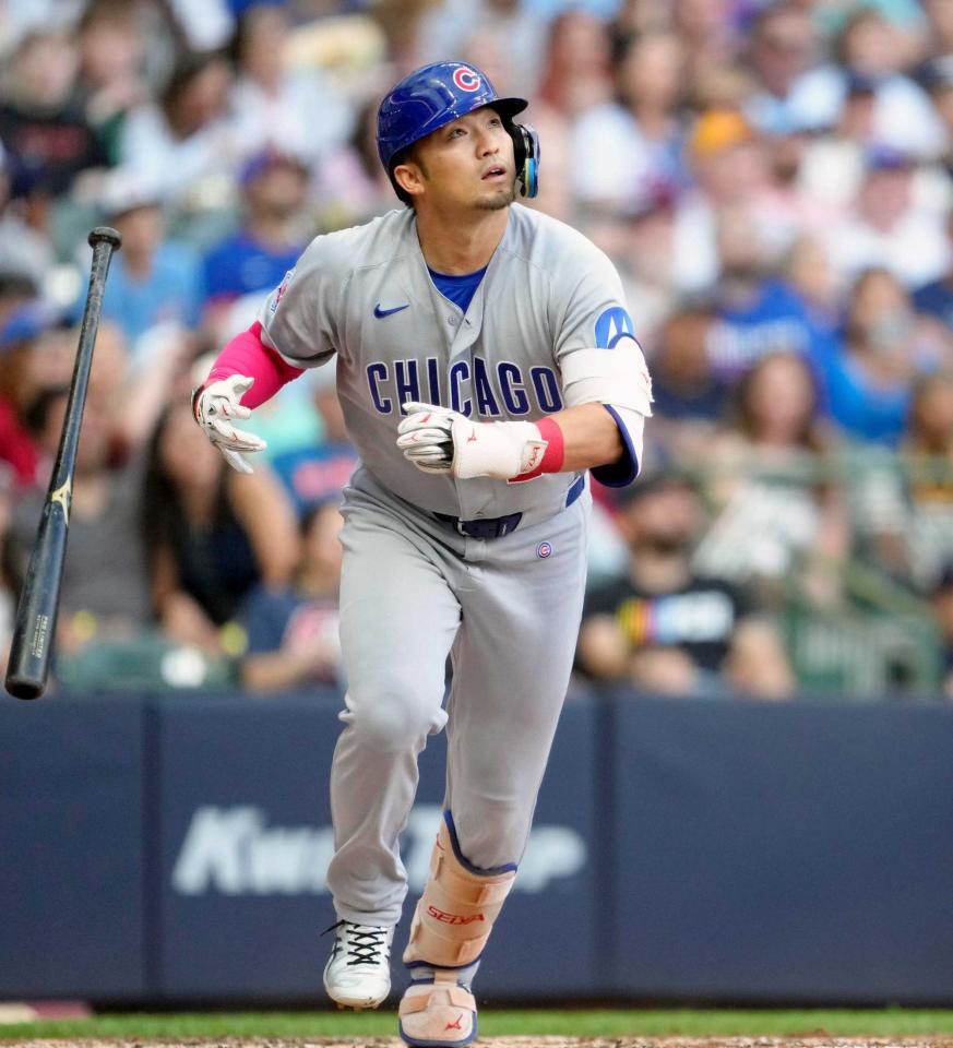 　４回、１２号２ランを放つカブス・鈴木（ゲッティ＝共同）
