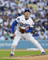 　パドレス戦の１回、シーツに適時打を浴びた大谷（共同）