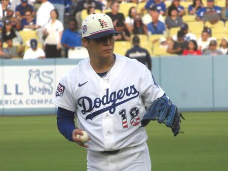 独立記念日の特別ユニホームを着用した山本（撮影・小林信行）