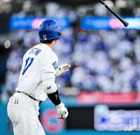 ３回、１９号２ランを放った大谷（ロサンゼルス・ドジャース提供）