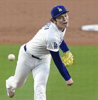 先発したドジャース・佐々木。６回４安打３失点で勝敗は付かなかった（共同）