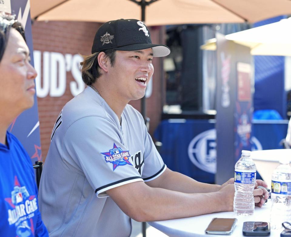 　オールスター戦の前日、取材に応じるホワイトソックス・村上＝フィラデルフィア（共同）