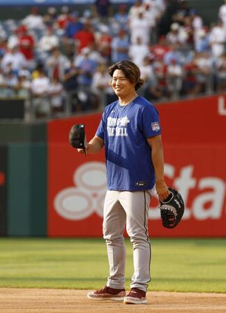 　オールスター戦で、試合前の守備練習を終えたホワイトソックス・村上＝フィラデルフィア（共同）
