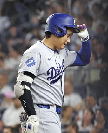 　ヤンキース戦の８回、三飛に倒れた大谷（共同）