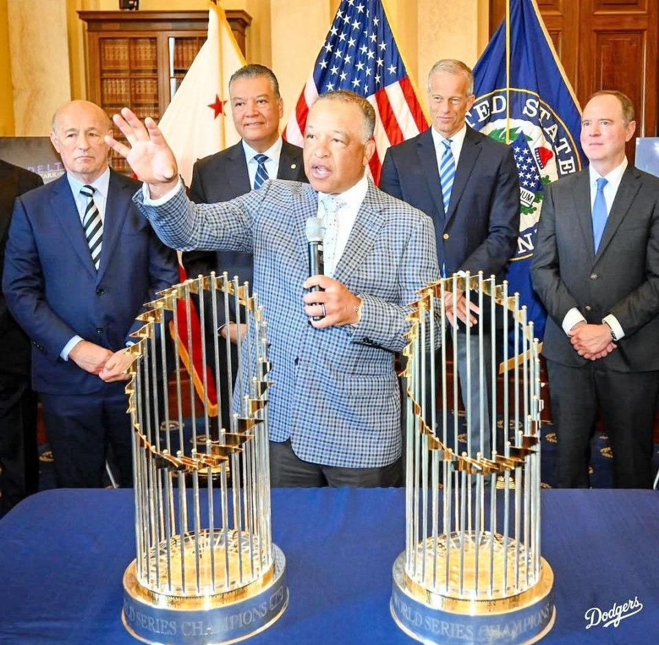 ホワイトハウスを訪問したロバーツ監督（ロサンゼルス・ドジャース提供）