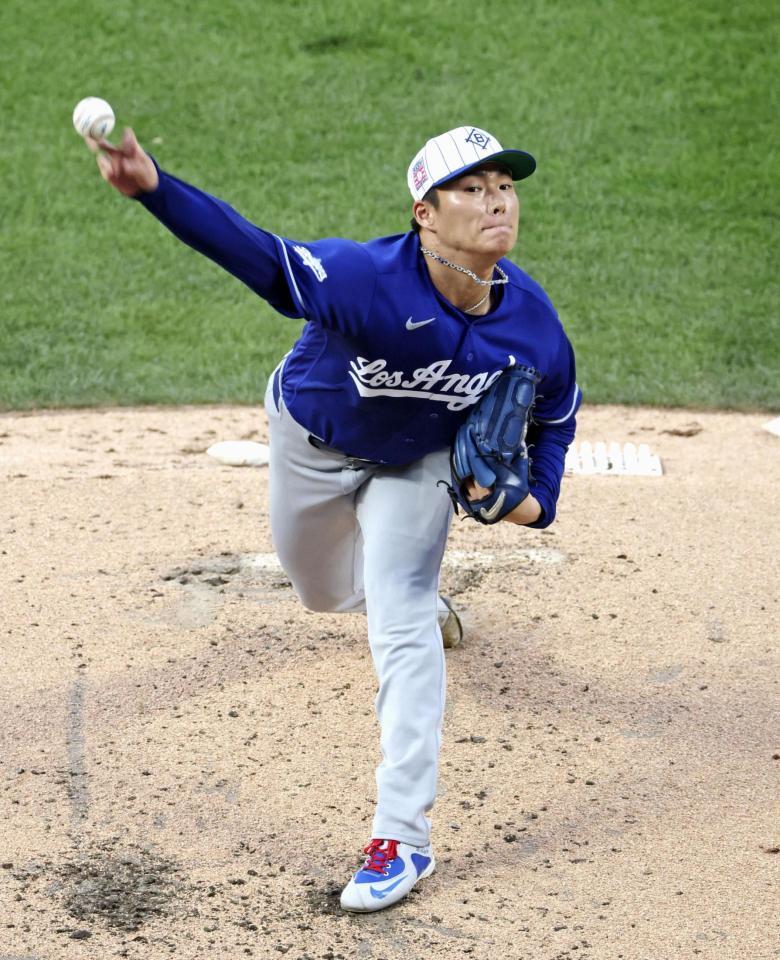 　メッツ戦に先発したドジャース・山本＝ニューヨーク（共同）