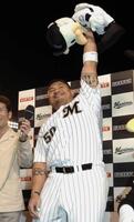 ロッテ時代のベニー氏＝２００５年４月