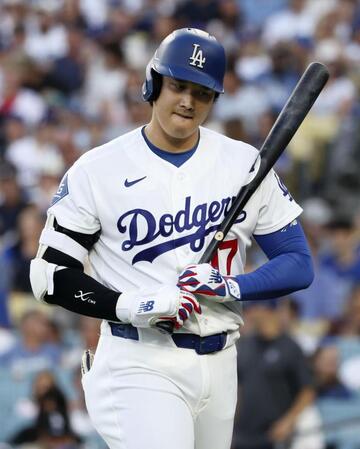 　レッドソックス戦の１回、見逃し三振に倒れたドジャース・大谷＝ロサンゼルス（共同）
