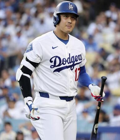 　レッドソックス戦の１回、見逃し三振に倒れたドジャース・大谷＝ロサンゼルス（共同）
