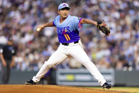 　ロイヤルズ戦に先発し、６回２／３を５安打１失点で11勝目を挙げたロッキーズ・菅野＝デンバー（ＭＬＢ提供・ゲッティ＝共同）
