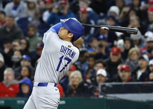 大谷翔平　激走二塁打に本拠地が大歓声