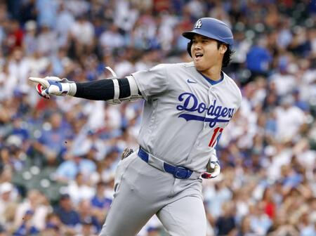 １回、２５号ソロを放った大谷（共同）
