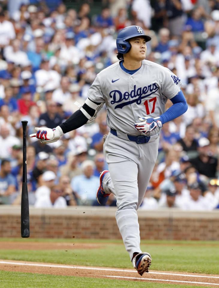 １回、２５号ソロを放った大谷（共同）
