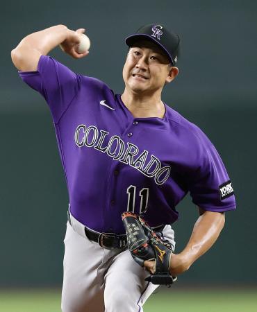 　ダイヤモンドバックス戦に先発し、６回２失点で１２勝目を挙げたロッキーズ・菅野＝フェニックス（ゲッティ＝共同）