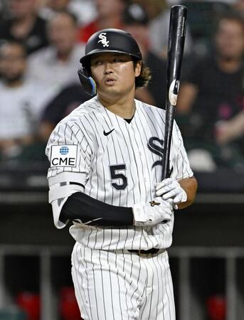 　レッズ戦の５回、四球を選ぶホワイトソックス・村上（共同）