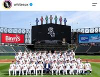 本拠地で撮影された集合写真。ホワイトソックスの公式インスタグラム（ｗｈｉｔｅｓｏｘ）より